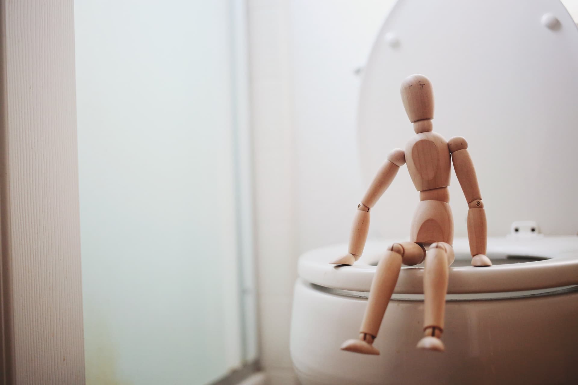 I want to build an app for finding toilets in a nearby area
